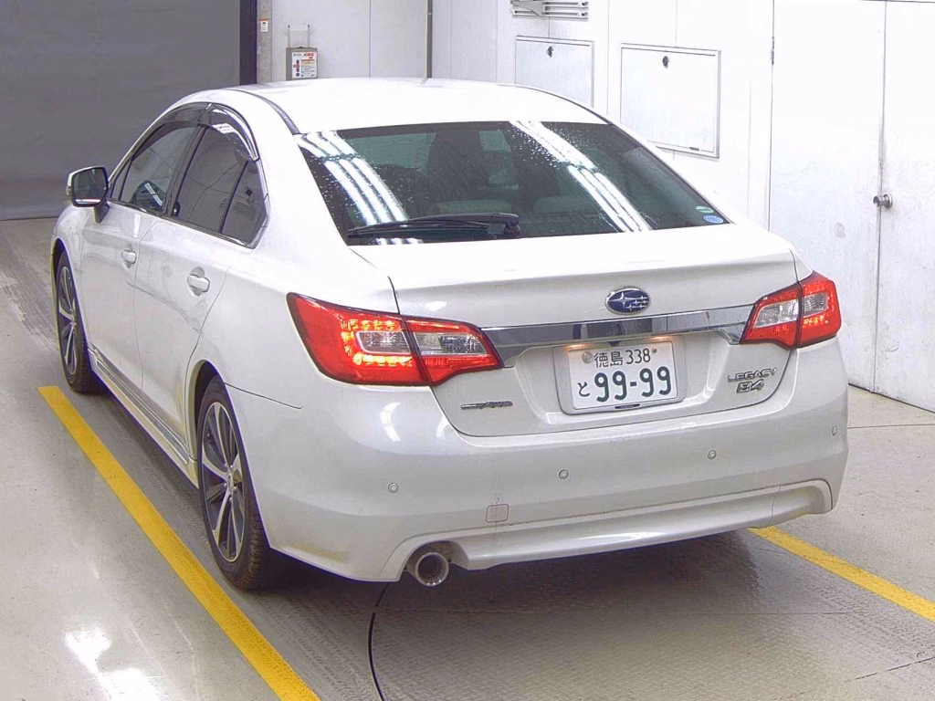 Subaru Legacy B4