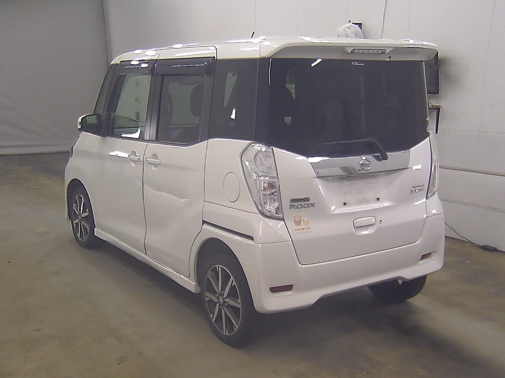 NISSAN DAYZ ROOX