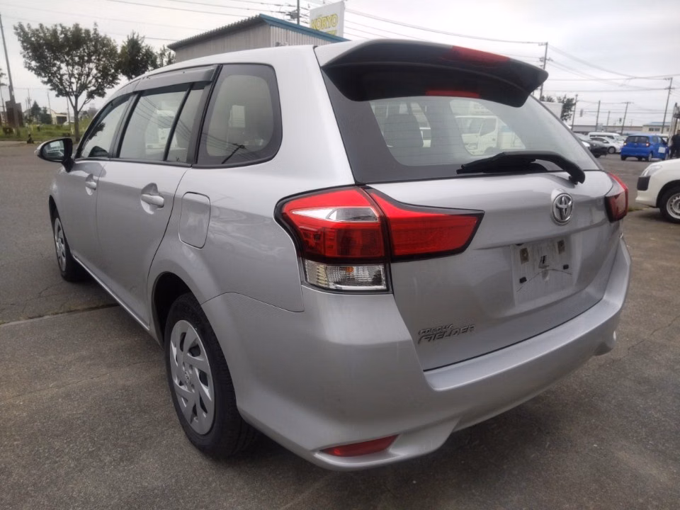 TOYOTA COROLLA FIELDER