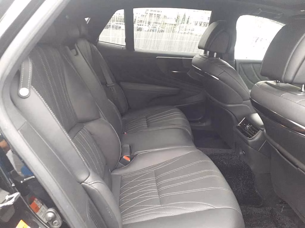 Lexus LS500h