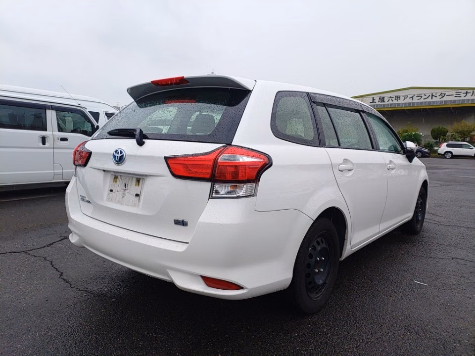 TOYOTA COROLLA FIELDER