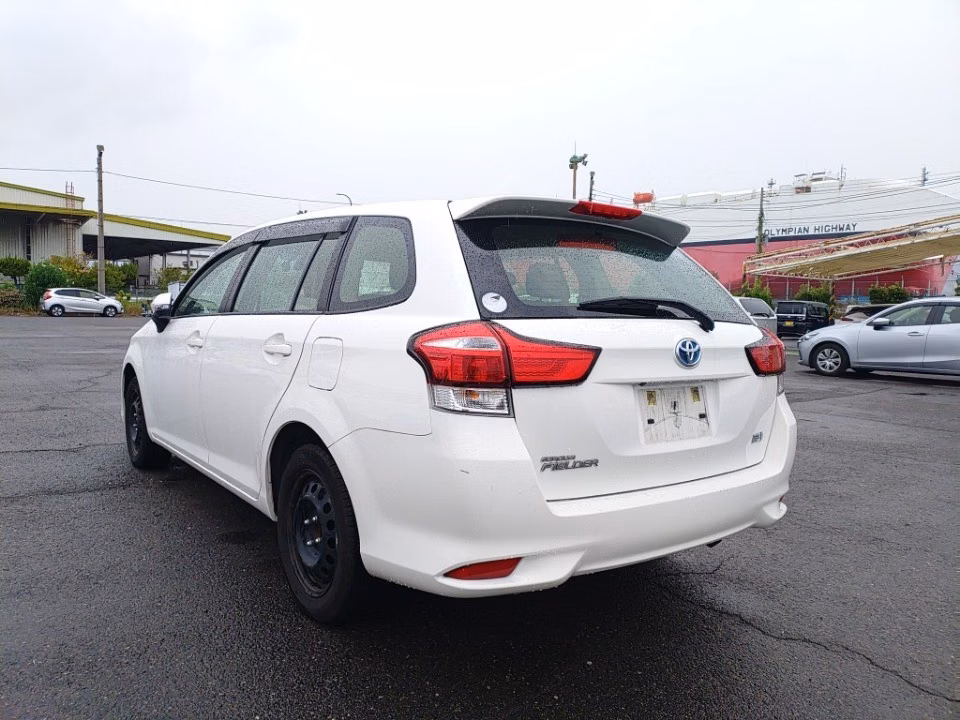 TOYOTA COROLLA FIELDER