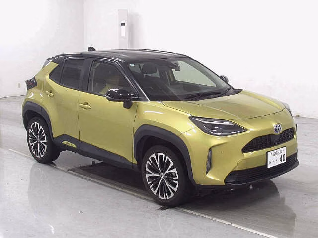 TOYOTA YARIS CROSS