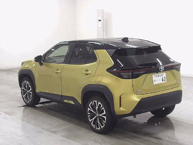 TOYOTA YARIS CROSS