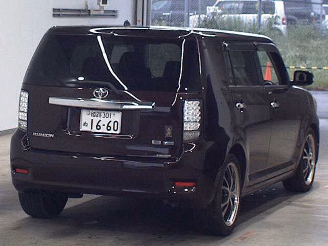 Toyota Corolla Rumion