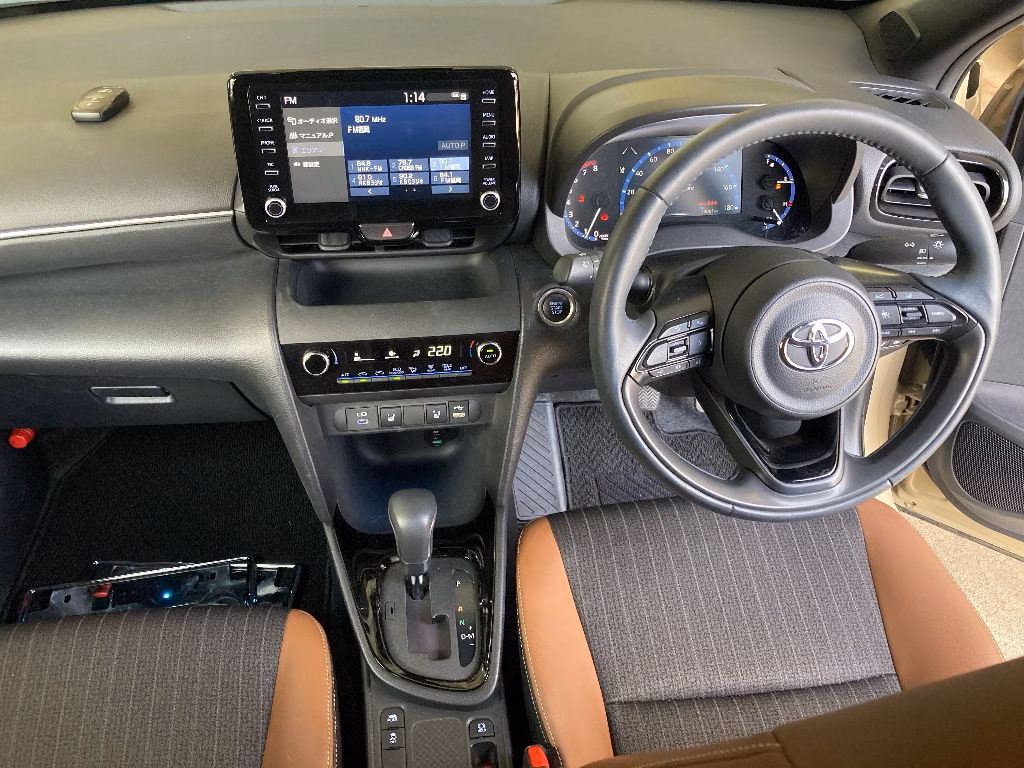 TOYOTA YARIS CROSS