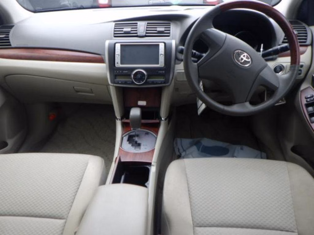 Toyota Premio