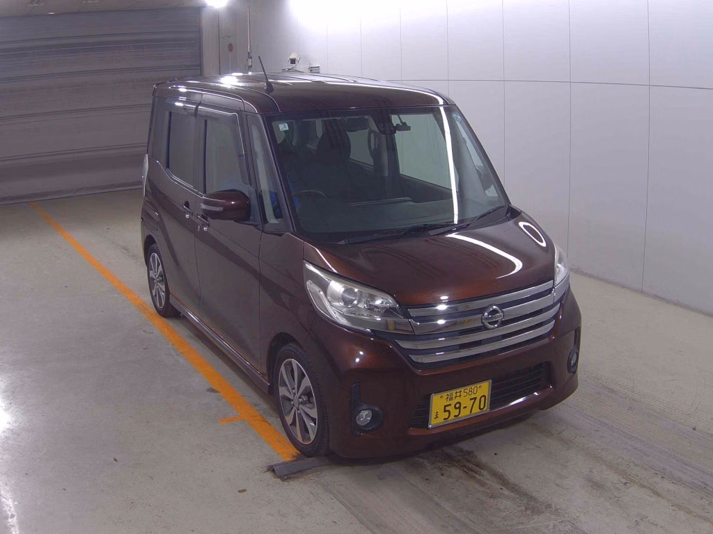 NISSAN DAYZ ROOX