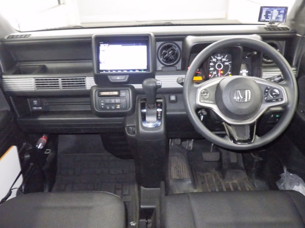 HONDA N-VAN