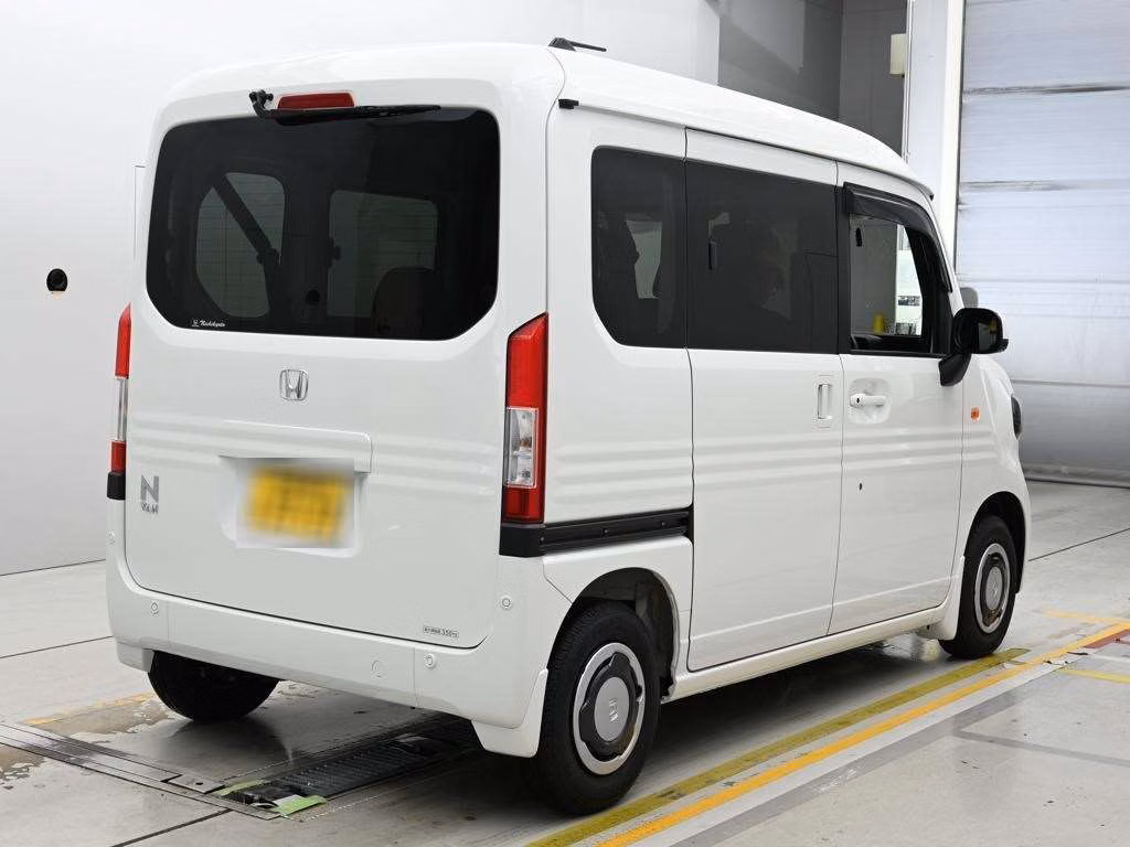 HONDA N-VAN