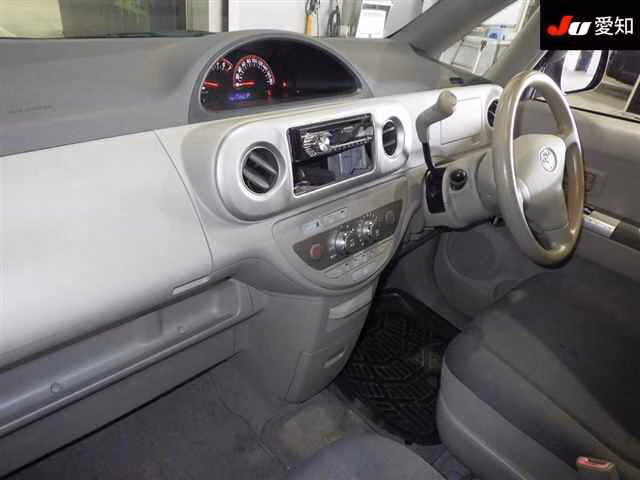 TOYOTA PORTE
