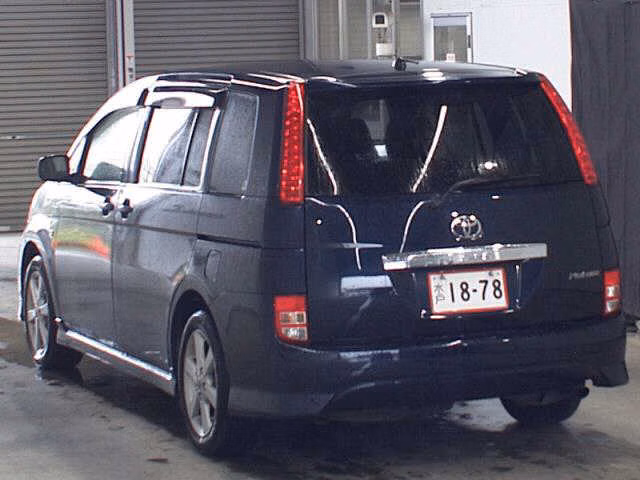 TOYOTA ISIS