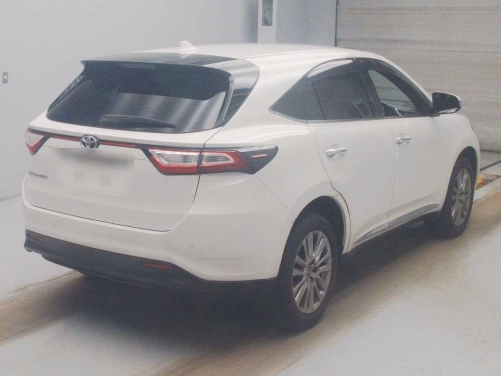 TOYOTA HARRIER