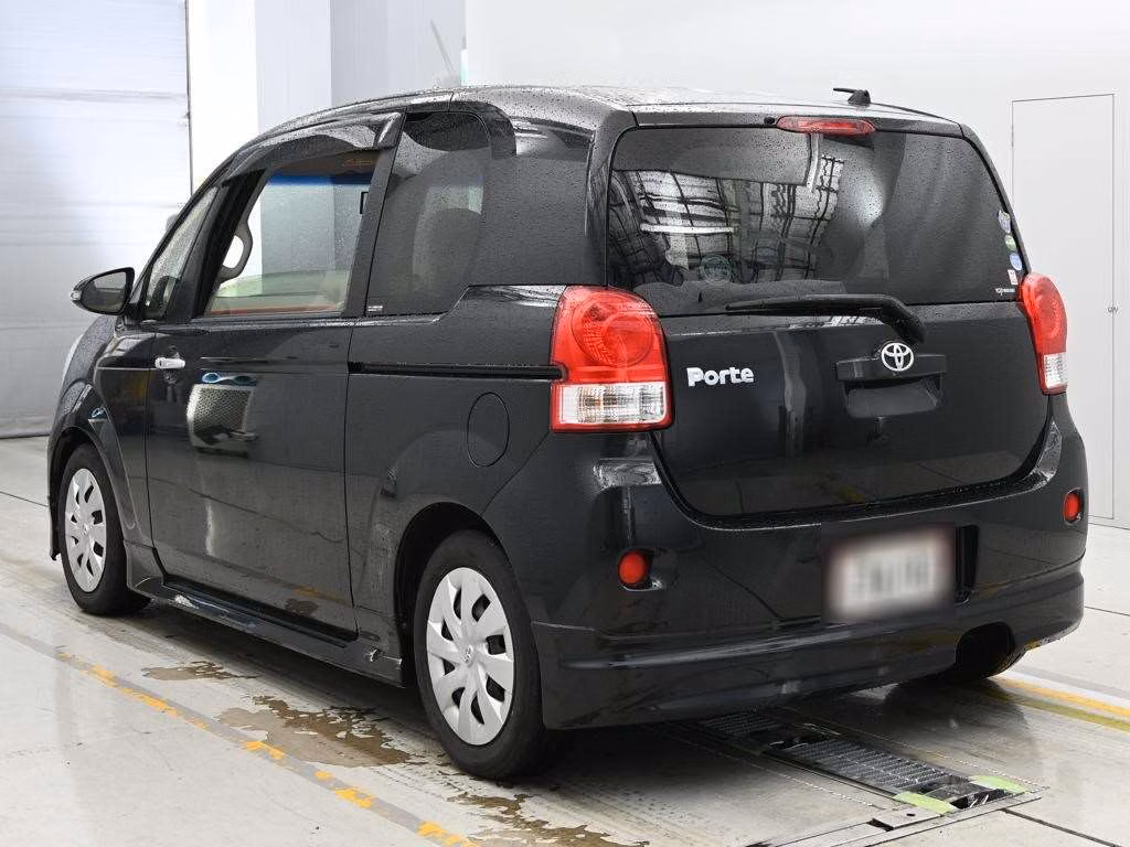 TOYOTA PORTE