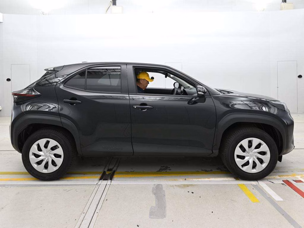 TOYOTA YARIS CROSS