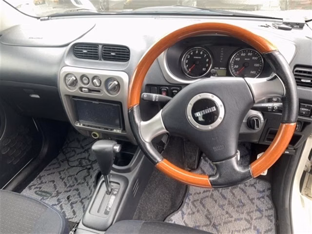 DAIHATSU TERIOS KID
