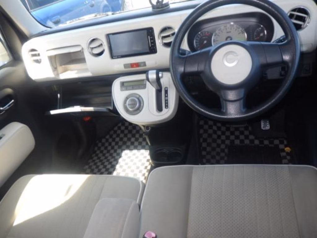 Daihatsu Mira Cocoa
