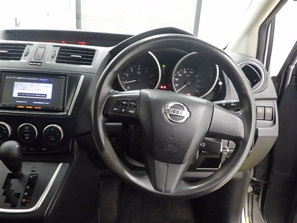 NISSAN LAFESTA