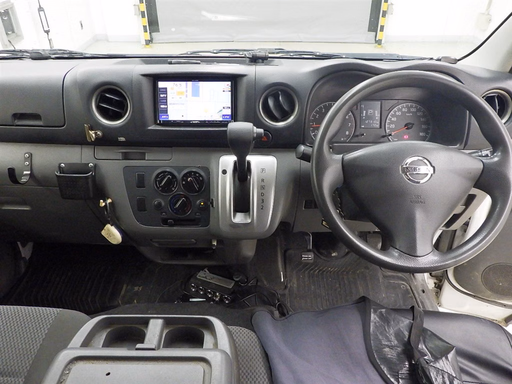 NISSAN NV350 CARAVAN