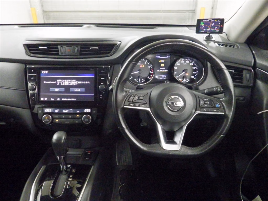 NISSAN X-TRAIL