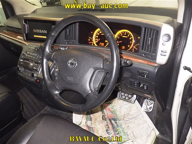 NISSAN ELGRAND