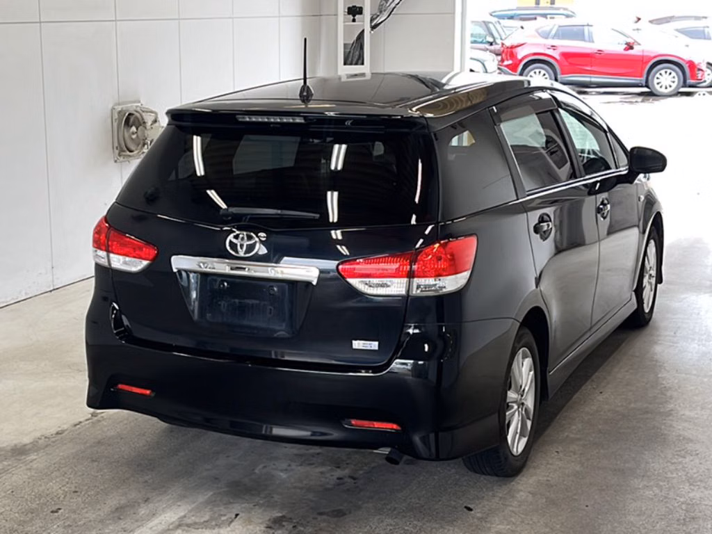 TOYOTA WISH