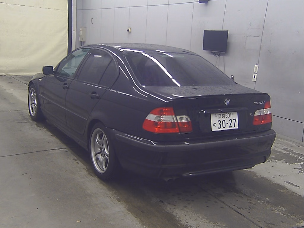 BMW 3-SERIES