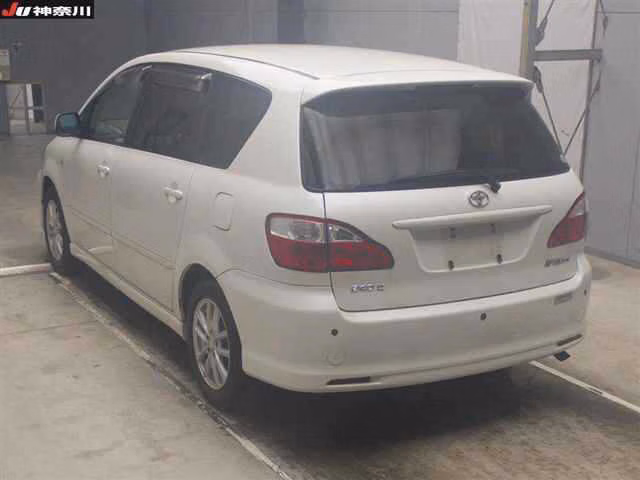 Toyota Ipsum