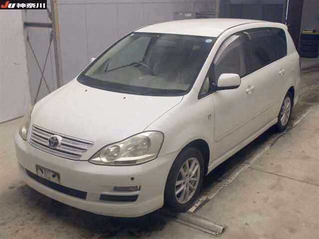 Toyota Ipsum