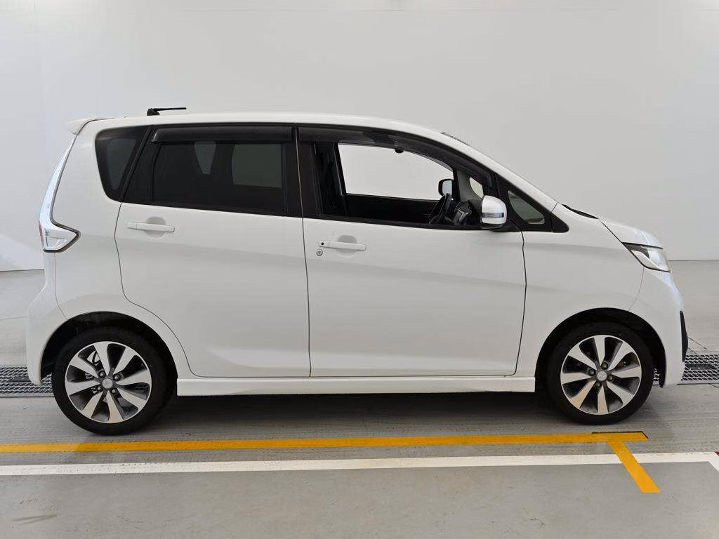MITSUBISHI EK CUSTOM