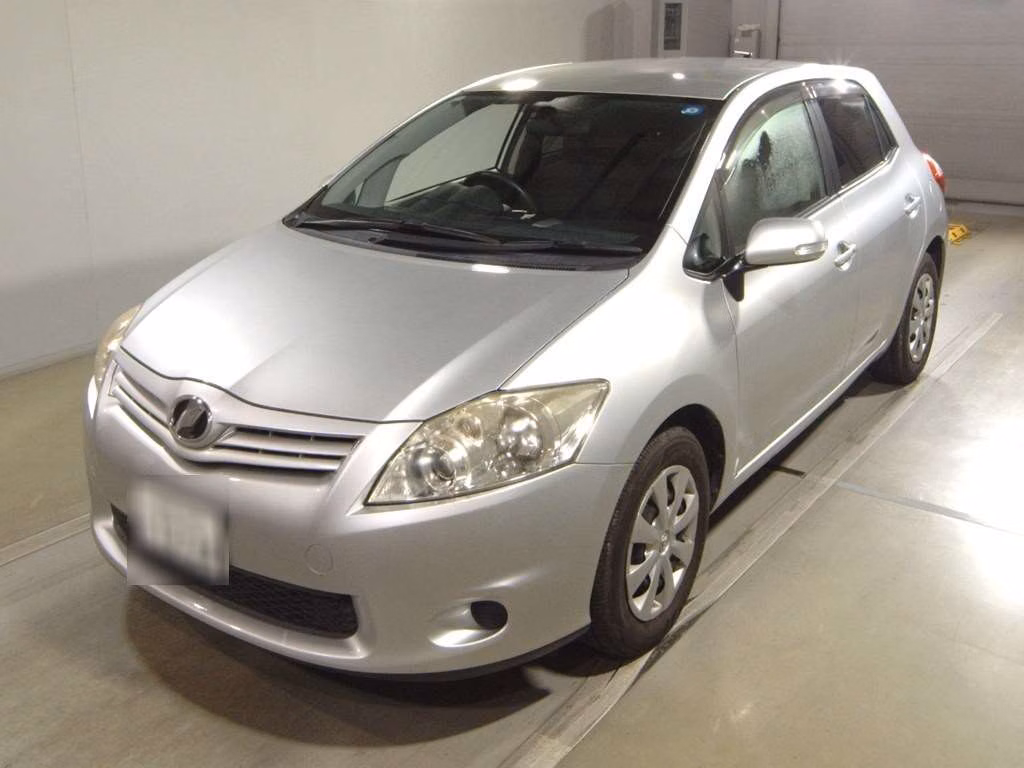 TOYOTA AURIS