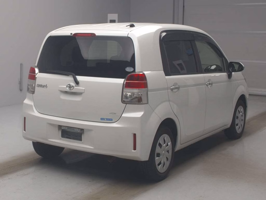 TOYOTA SPADE