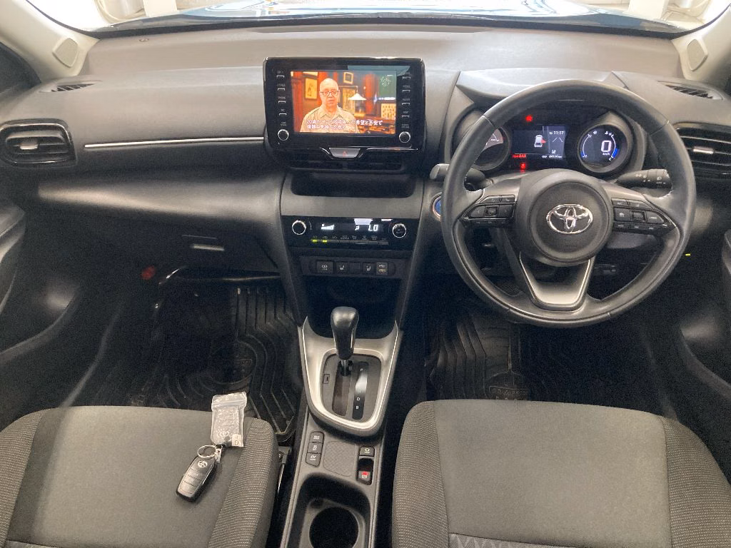 TOYOTA YARIS CROSS