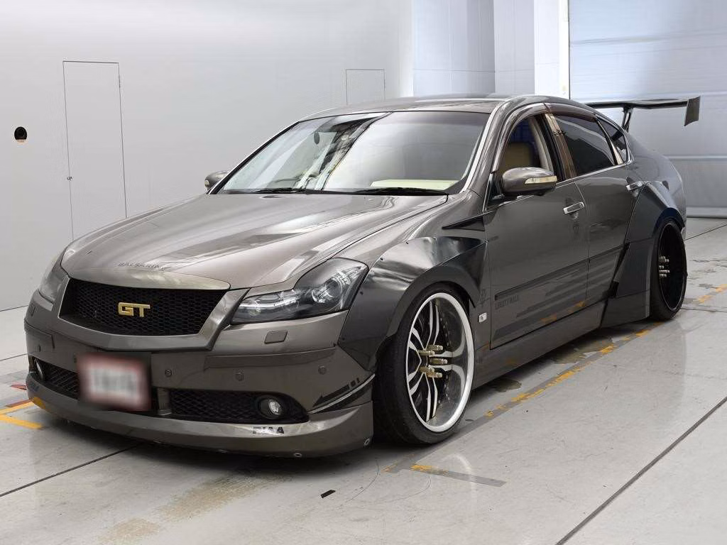 NISSAN FUGA