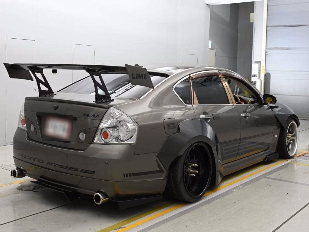 NISSAN FUGA