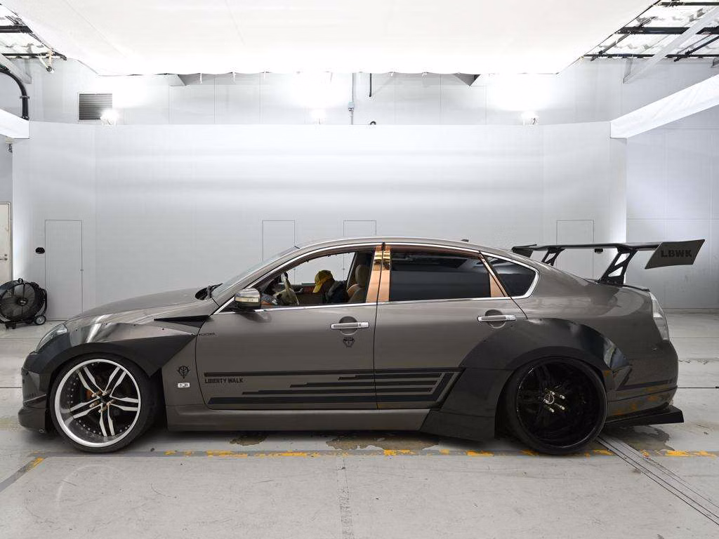 NISSAN FUGA