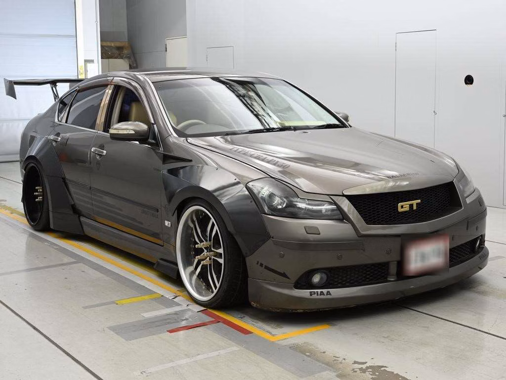 NISSAN FUGA