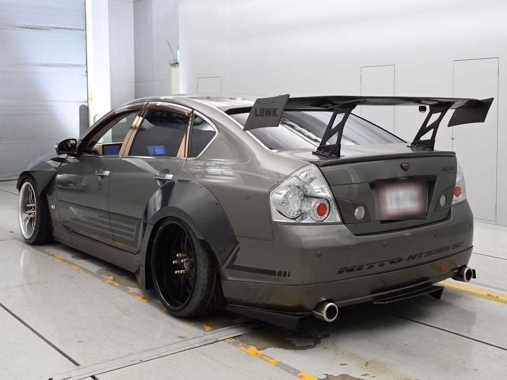 NISSAN FUGA