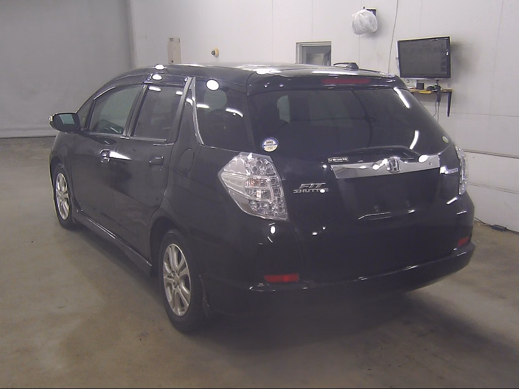 HONDA FIT SHUTTLE