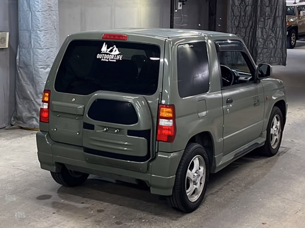 Mitsubishi Pajero Mini