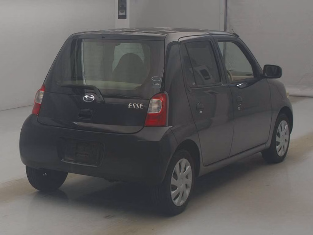 DAIHATSU ESSE