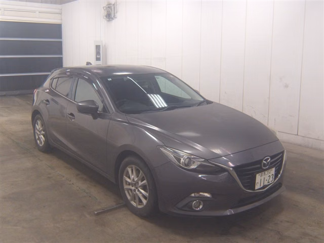 MAZDA AXELA