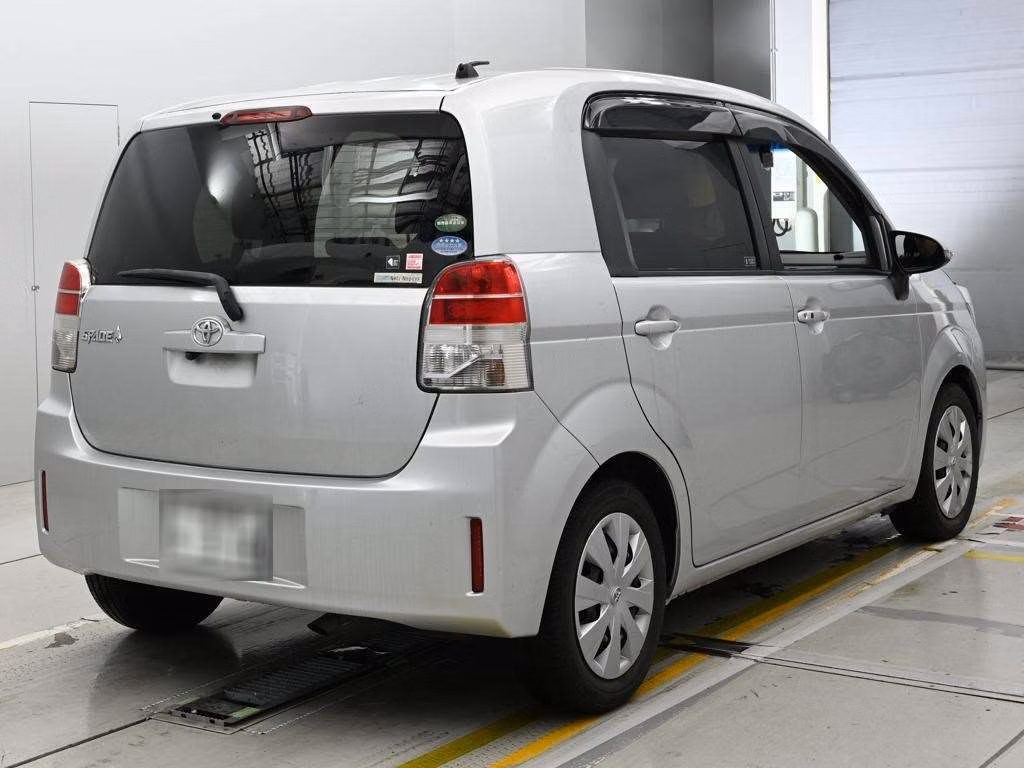 TOYOTA SPADE