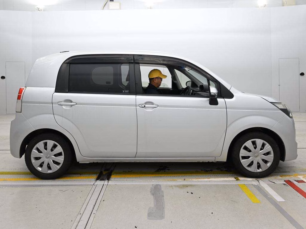 TOYOTA SPADE