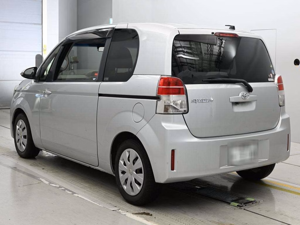 TOYOTA SPADE