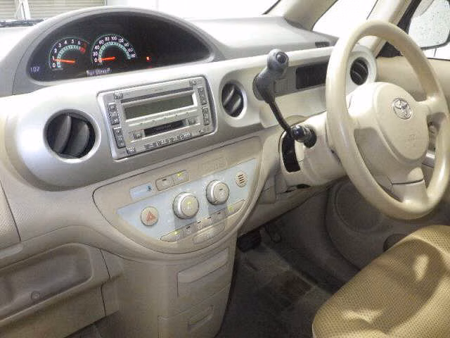 TOYOTA PORTE