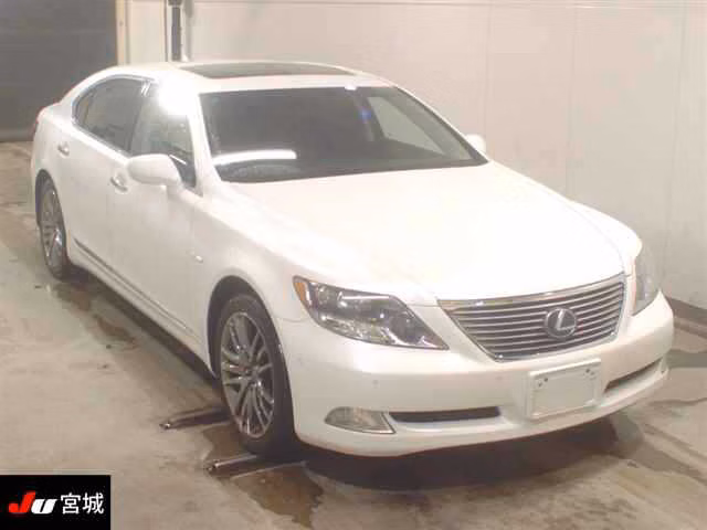 Lexus LS600h
