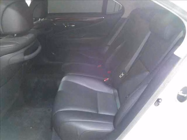 Lexus LS600h