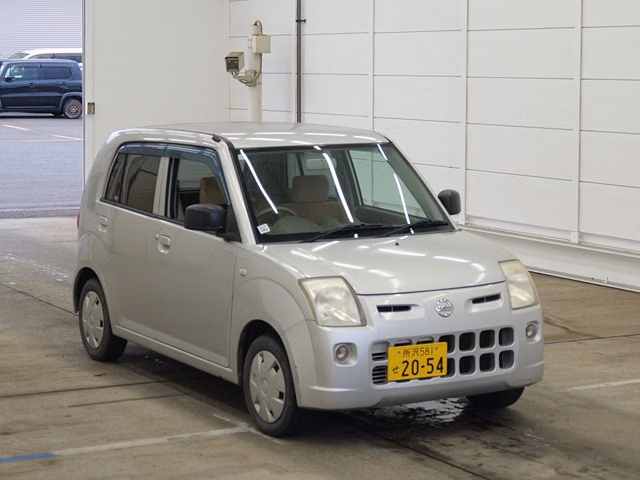 Nissan Pino