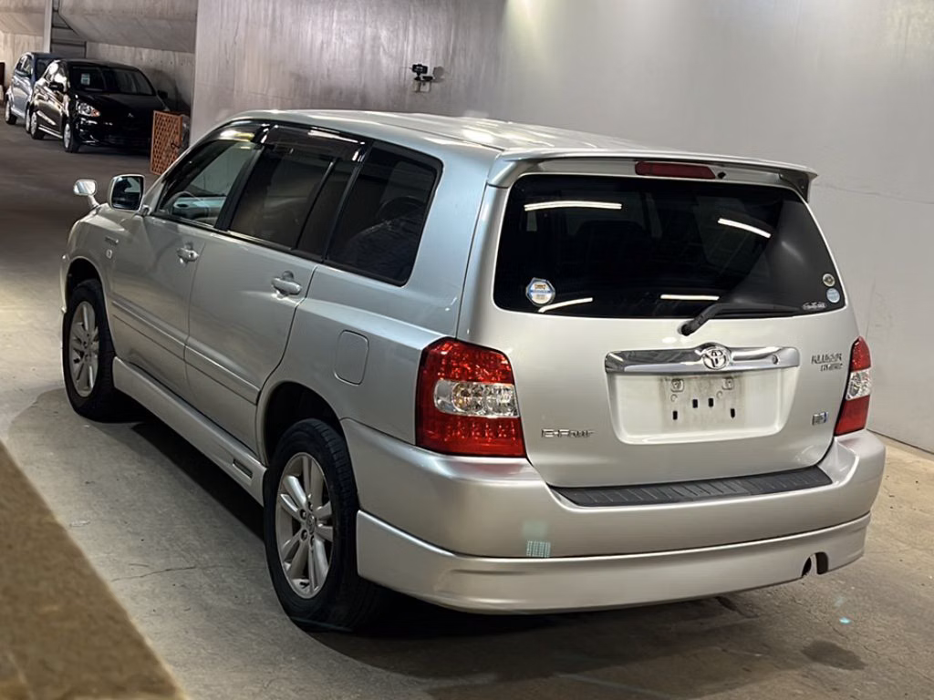 TOYOTA KLUGER V